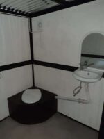 Для людей с ограниченными возможностями - био и мобильная туалетная кабина